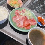 焼肉森林 - 