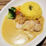 牡蠣と檸檬 SETOUCHI檸檬食堂 - レモンクリームカレー レモンマリネチキン添え