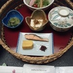 静保庵 小柳 - 朝食のおかずをアップで…。
