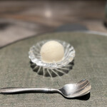 菅井 - 口直しの洋梨のシャーベット