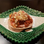 新地 やま本 - セコ蟹と林檎ジュレのせ