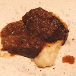 イタリア料理 ロカレ - タンの黒胡椒煮込み