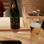 新地 やま本 - モエ・エ・シャンドン