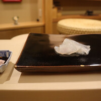日本橋蛎殻町 すぎた - カワハギ　肝醤油で