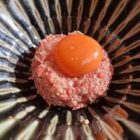 焼肉うしごろ 銀座並木通り店 - うしごろユッケ