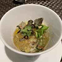 ARMONICO - 牡蠣のマリネとカリフラワーのピューレ