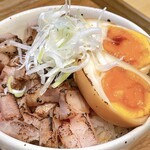 Grilled rare Pork bowl