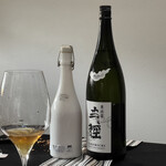 日本料理 TOBIUME - 島根の王録より。古酒の琥珀色が綺麗だこと