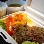 ブルーワーカーズヤード - テイクアウェイ：牛ステーキ弁当