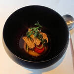 ランソレイエ - イモと人参に野菜のコンソメ