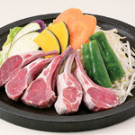 銀座松坂屋屋上ビヤガーデン　麦羊亭 - 豪快にかぶりつき！骨の髄まで召し上がれ！！