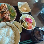 レストラン・ストローハット - 信州福味鶏の唐揚げ定食