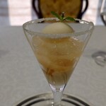 シャトー　ラ・パルム・ドール - 洋梨のシャーベット、ゼリー、コンポート、クリームが層になってる