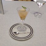 シャトー　ラ・パルム・ドール - デザート前のお楽しみ　洋梨尽くしなデザート