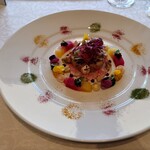 シャトー　ラ・パルム・ドール - 貝類と彩り野菜のアンサンブルクリスマスリース仕立て
      キャビアを添えて
      