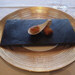 シャトー　ラ・パルム・ドール - 最初の一口　フィンガーフードとなる。