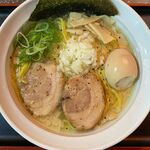 ラーメン296 - 清田ラーメンしおのアップ