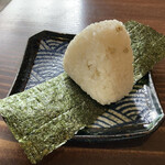 Yoshimatsu - 蕎麦の実入りおにぎり 150円