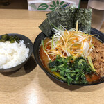 横浜家系ラーメン 蓮 - 坦々麺とライス