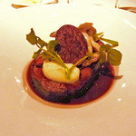 牛タンの赤ワイン煮込み