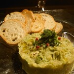 クロッキオ - スモークホタテ かに・アボカドのタルタル990円