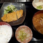 囲炉裏料理 うな革 和なり - 