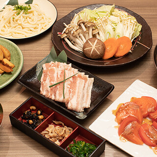 All-you-can-eat roast beef or pork shabu-shabu! Great value banquet course