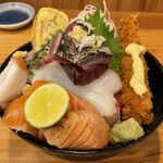 淳ちゃん寿司 - 「名物 鮮魚丼」1500円