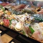 魚河岸寿司 - これで６０００円コース１人前の刺身です(´∀｀)