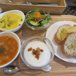 アンヴェイ カフェ - 本日のスープ2種類ランチ　880円