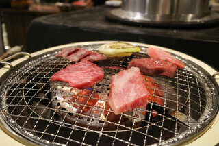 銀しゃり 焼肉 直球 - 