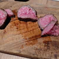 上等焼肉 ひらく - 本日のおすすめ赤身肉塊 天使のおしり