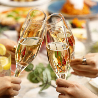 様々なシーンで選択肢に。普段使いのアラカルト、コース、バー…