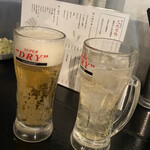 あぶりどりバリ鳥 - 生ビールスーパードライ550円　ハイボール495円