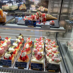 パティスリー プチ プレジール - 