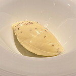 蒼 - ⑬白トリュフのアイスクリーム〜2種類の白トリュフで仕上げたアイスは凄い香りを放ち、滑らかメロメロ。冷たいが出来たてほやほや♫