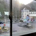 ちどり - 客室からの眺め。海と反対側の窓からはJR桑川駅が見えます