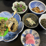 ちどり - 最初に出された6皿。もうこれだけで酒の肴としては充分