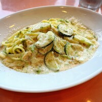 トラットリア グランボッカ - アサリとズッキーニの岩海苔クリームソーススパゲッティ