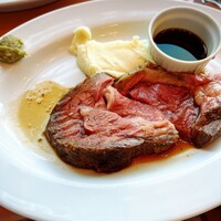 トラットリア グランボッカ - 厚切りローストビーフ