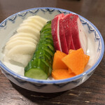 金町製麺 - 自家製浅漬けの盛り合わせ　300円