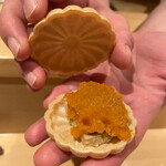 銀座 しのはら - フォアグラのあんぽ柿の最中