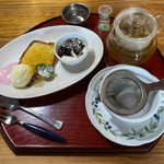 ハーブカフェYKガーデン - デザートとリコリスティー