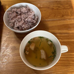 ハーブカフェYKガーデン - 雑穀米とベシコンソメスープ