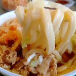 吉田のうどん 焼肉 羅王 - 麺は程よいワシワシ感。味があって美味しいです。