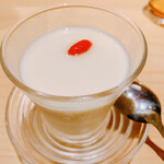 船橋 蔭虎 - 杏仁豆腐もぬかりない旨さ( ´ ▽ ` )