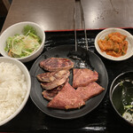 Genki Shichirin Yakiniku Gyuushige - 