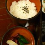 Uo Isa - ご飯と漬物