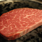 北海道焼肉 北うし - 知床和牛フィレ　アップ