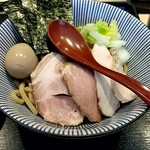 長男、もんたいちお - 